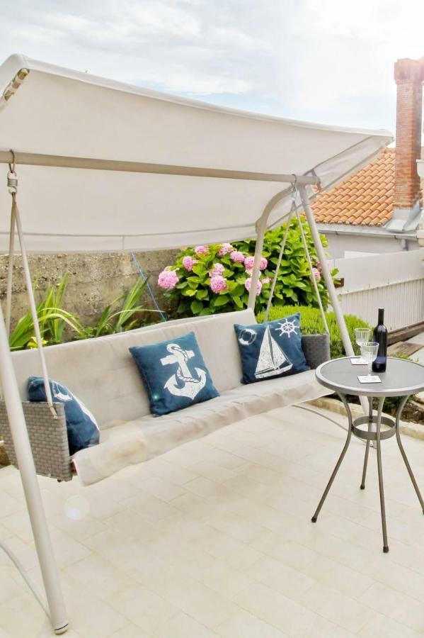 Apartment Seafront 2 *